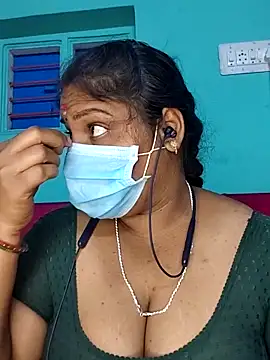 Snapshot of TamilSembaruthi143 chatting on February 2026 09:12:02 PM TamilSembaruthi143 online show from February 2026 09:12:02 PM