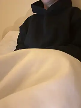 Snapshot of Sara0202 chatting on March 2026 08:02:02 PM Sara0202 online show from March 2026 08:02:02 PM