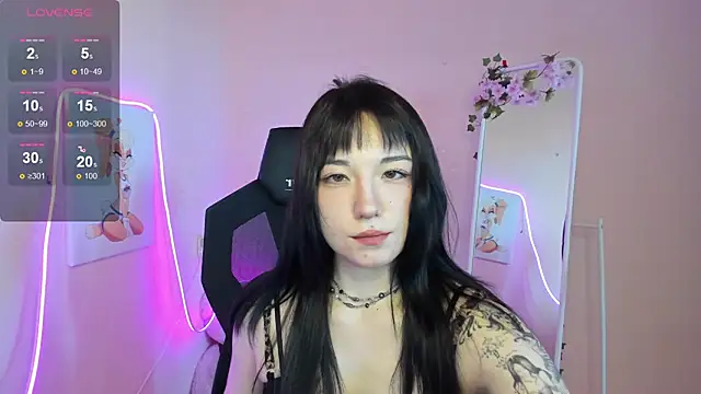 AliceeinWonderlanddd online show from June 2026 02:34:02 AM