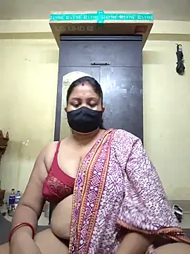 Snapshot of Curvy_Trisha chatting on June 2026 12:50:01 PM Curvy Trisha online show from June 2026 12:50:01 PM