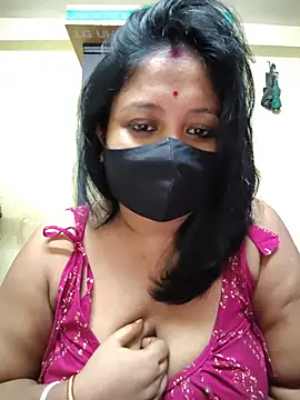 Snapshot of Curvy_Trisha chatting on July 2026 08:03:01 PM Curvy Trisha online show from July 2026 08:03:01 PM