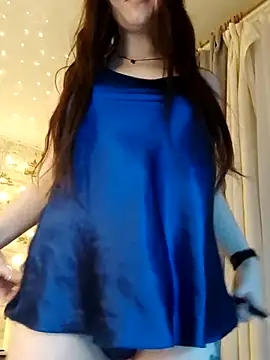 Snapshot of _strawberry_moon_ chatting on February 2026 04:55:01 AM strawberry moon online show from February 2026 04:55:01 AM