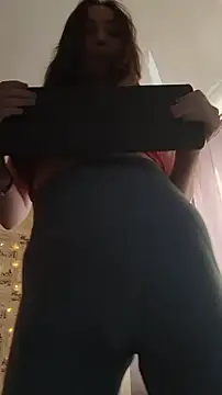 Snapshot of _strawberry_moon_ chatting on February 2026 08:52:01 AM strawberry moon online show from February 2026 08:52:01 AM