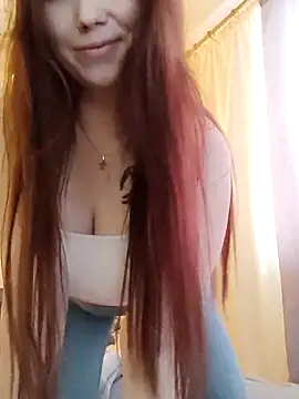 Snapshot of _strawberry_moon_ chatting on February 2026 10:19:02 AM strawberry moon online show from February 2026 10:19:02 AM