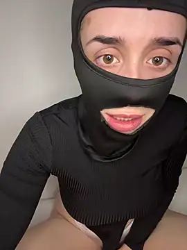 Snapshot of Mishelxxx2 chatting on February 2026 07:57:02 AM Mishelxxx2 online show from February 2026 07:57:02 AM