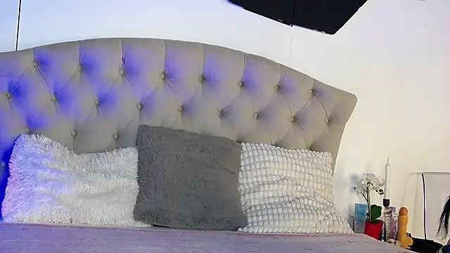 Snapshot of ChloeeDavis chatting on March 2026 07:31:01 PM ChloeeDavis online show from March 2026 07:31:01 PM