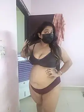 Aliya Hott online show from June 2026 06:07:02 AM