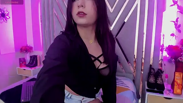 Snapshot of kissy_seduce chatting on April 2026 01:11:01 PM kissy seduce online show from April 2026 01:11:01 PM