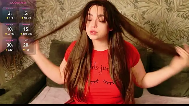 Snapshot of AliraX chatting on February 2026 07:15:01 PM AliraX online show from February 2026 07:15:01 PM