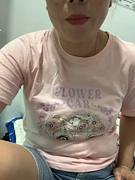 Snapshot of Baby-lovely69 chatting on March 2026 04:35:01 AM Baby-lovely69 online show from March 2026 04:35:01 AM
