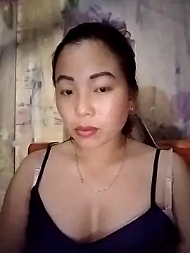 Ella-aa online show from March 2026 01:37:01 PM