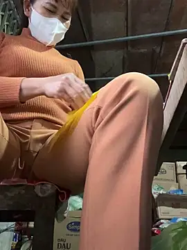 Snapshot of YANINA120 chatting on February 2026 01:40:02 AM YANINA120 online show from February 2026 01:40:02 AM