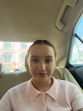 MiaTee online show from April 2026 07:45:01 AM