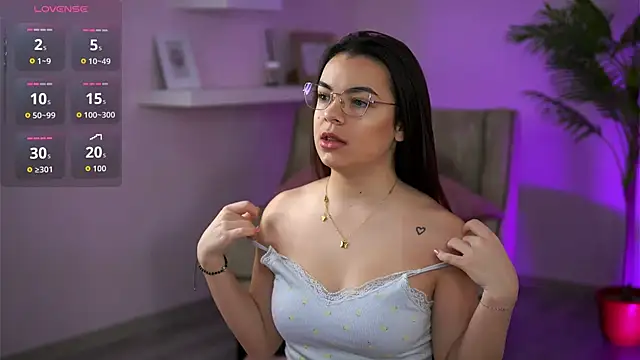 PeachyyFantasy online show from February 2026 04:33:01 AM