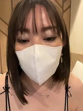 Mitsuco surflady online show from March 2026 11:32:02 AM