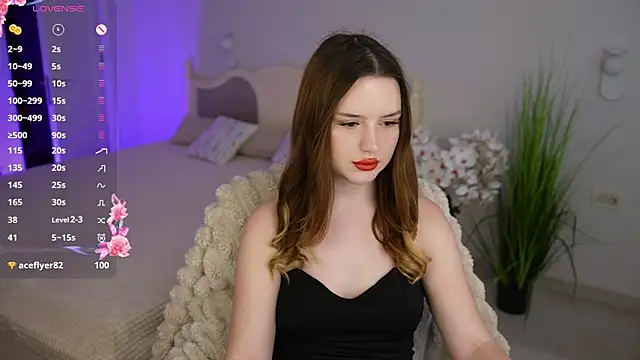 Milana Moons online show from July 2026 10:55:01 AM