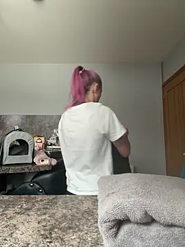 Milssweetx online show from April 2026 10:45:02 AM