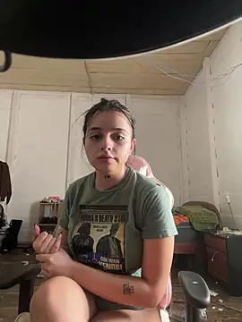 Snapshot of vainillasuave chatting on February 2026 07:04:02 PM vainillasuave online show from February 2026 07:04:02 PM