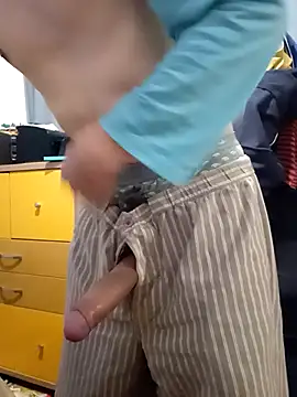 Snapshot of milky_lake chatting on February 2026 09:54:02 PM milky lake online show from February 2026 09:54:02 PM