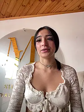 Snapshot of Valery_pink18 chatting on February 2026 09:19:01 PM Valery pink18 online show from February 2026 09:19:01 PM