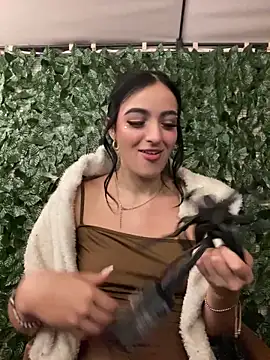 Snapshot of Valery_pink18 chatting on March 2026 12:17:01 AM Valery pink18 online show from March 2026 12:17:01 AM