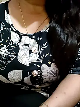 PARI51 online show from July 2026 08:15:02 PM