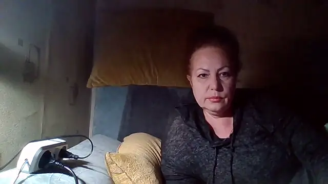 KrystalStyles online show from April 2026 07:48:01 PM