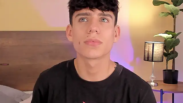 Snapshot of Angel_eros_ chatting on February 2026 08:29:02 PM Angel eros online show from February 2026 08:29:02 PM