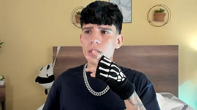 Snapshot of Angel_eros_ chatting on February 2026 09:55:01 PM Angel eros online show from February 2026 09:55:01 PM