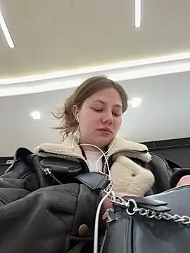 AsynaYuuki online show from March 2026 10:34:02 AM