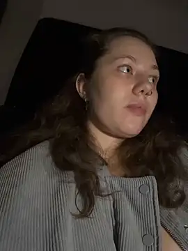 AsynaYuuki online show from April 2026 06:34:01 PM