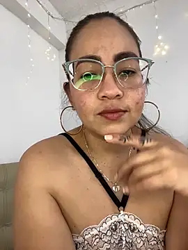 alisbloom online show from March 2026 06:12:02 PM