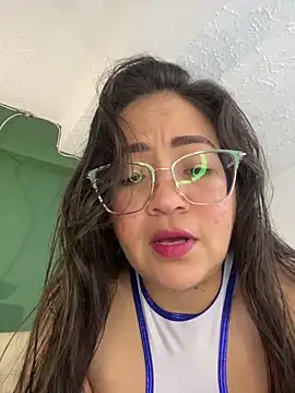 alisbloom online show from March 2026 06:12:02 PM