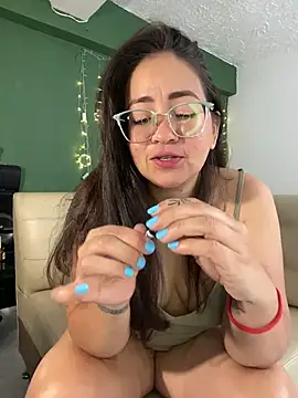 alisbloom online show from March 2026 06:11:01 PM