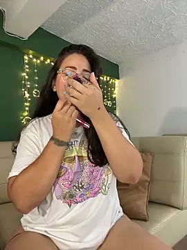 alisbloom online show from March 2026 06:11:02 PM