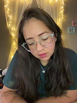 alisbloom online show from March 2026 06:12:02 PM