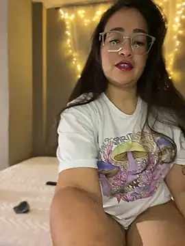 alisbloom online show from April 2026 06:30:01 PM