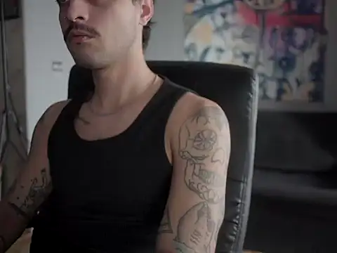 Snapshot of favdealer chatting on February 2026 02:10:02 PM favdealer online show from February 2026 02:10:02 PM