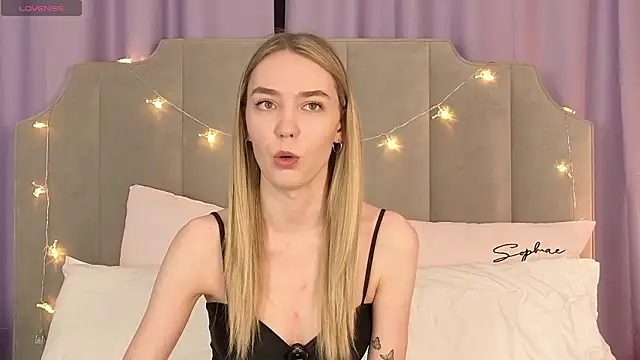 Snapshot of NikkiRyx chatting on February 2026 04:05:02 PM NikkiRyx online show from February 2026 04:05:02 PM