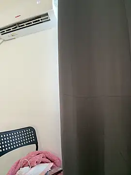 MelaFoxx online show from February 2026 01:14:02 PM