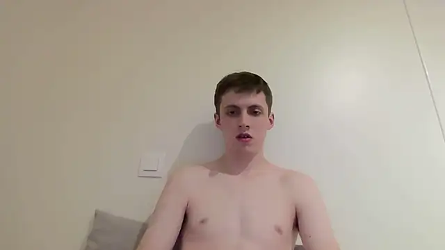 BearMaxxx online show from July 2026 10:19:01 PM