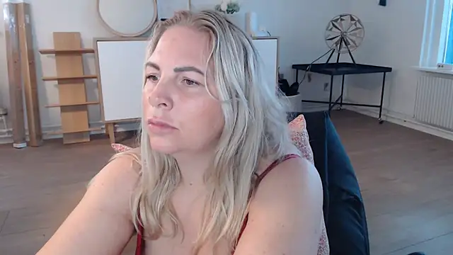 Amanda Norsk online show from March 2026 09:36:01 AM