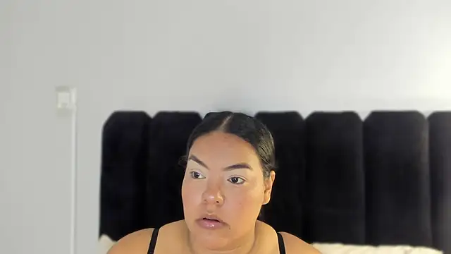 Amaranoir- online show from February 2026 04:08:02 AM