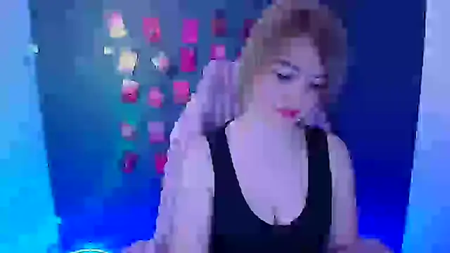 CuttieEmma online show from February 2026 06:43:02 AM