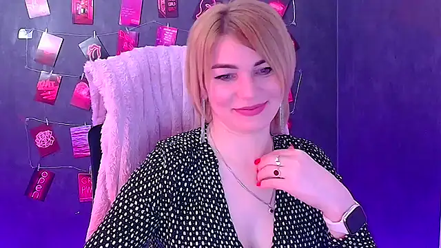 CuttieEmma online show from March 2026 12:58:01 AM