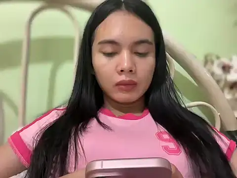 Snapshot of devine_goddess chatting on February 2026 12:42:02 AM devine goddess online show from February 2026 12:42:02 AM