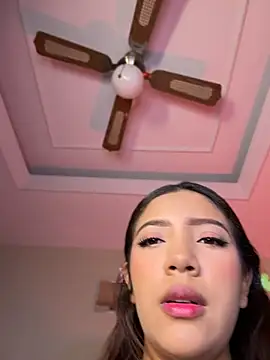 Snapshot of Pushaina__1 chatting on July 2026 03:54:02 AM Pushaina 1 online show from July 2026 03:54:02 AM