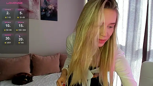 Elysia kiss online show from March 2026 11:12:01 AM