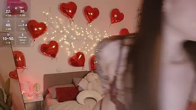 Snapshot of Courtney_C chatting on February 2026 05:11:02 AM Courtney C online show from February 2026 05:11:02 AM