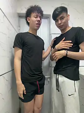 yoursexyjose online show from April 2026 06:59:02 PM